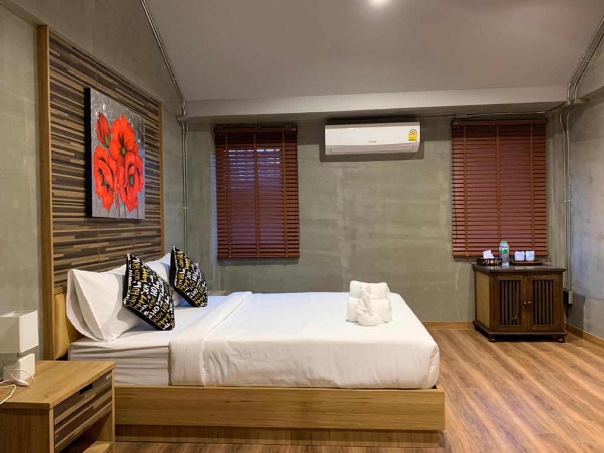 Pinghostel (Adults Only) Chiang Mai Exterior photo