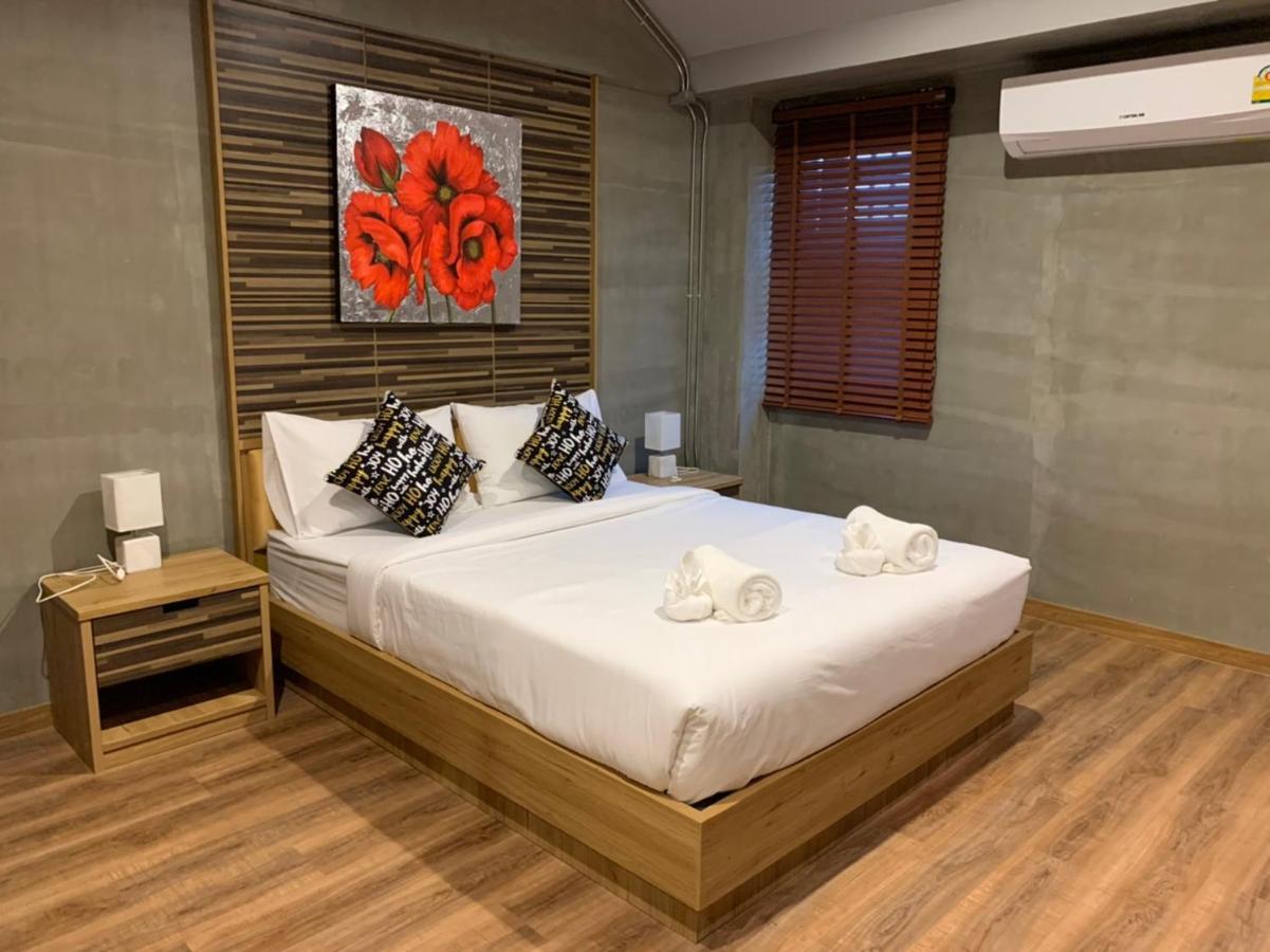 Pinghostel (Adults Only) Chiang Mai Exterior photo